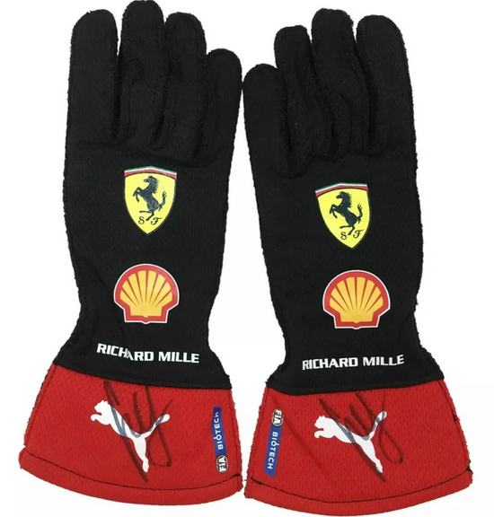 2023 Carlos Sainz Ferrari F1 Race Gloves — Official Edition